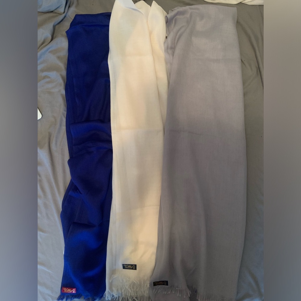 3 NEW PASHMINAS - Picture 4 of 4